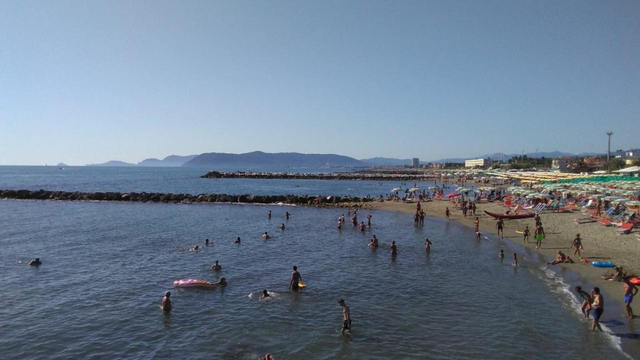 Appartamento Mare Pital Marina di Massa Esterno foto